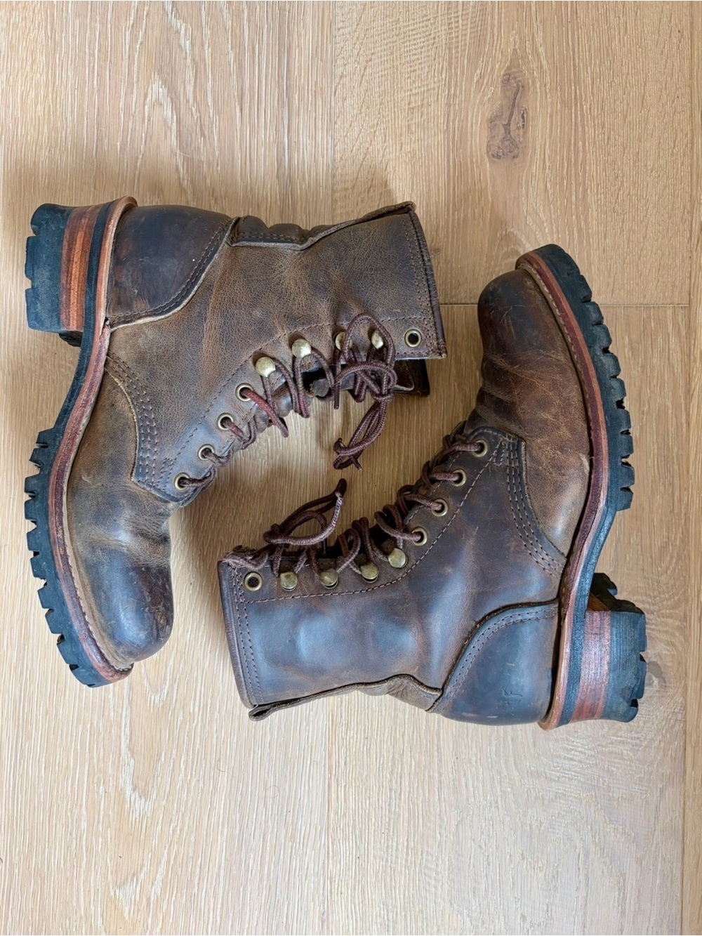 Frye Distressed Woman's Leather Lace-Up Logger Boots Sz 8 - Rare!
